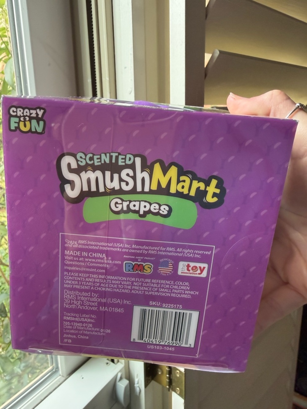 Crazy Fun Scented SmushMart
Grapes Squishy- Purple. So COOL!
Smells like grape! - Picture 6 of 6
